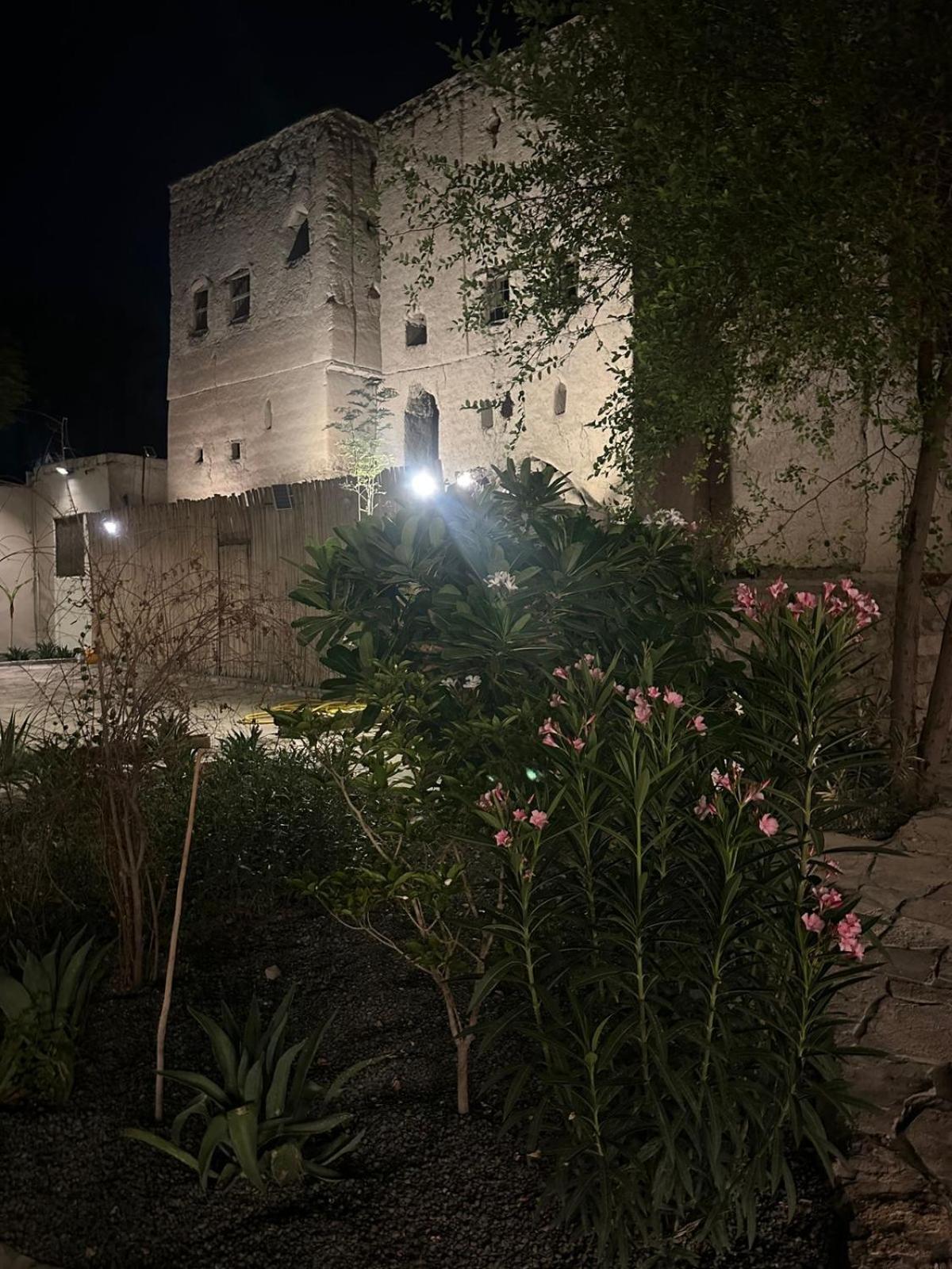 Al- Aqyr Rest Garden أستراحة حارة العقر Villa Nizwa Exteriör bild